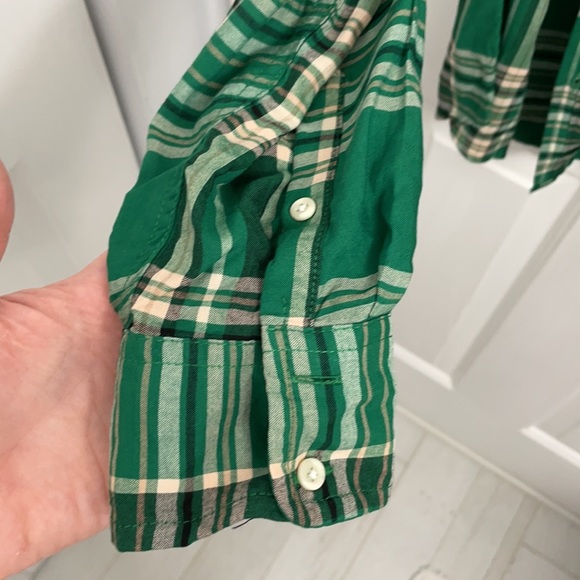 Women’s green and tan plaid button down size M - Picture 5 of 7